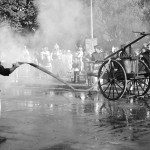 Solidarité et chaine de seaux pour éteindre les feux d'antan !!!